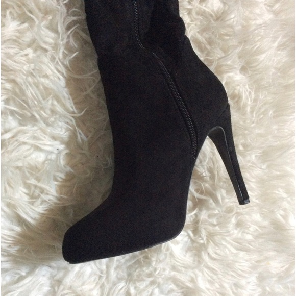 Guess Faux Suede Over the Knee Slouchy Stiletto Boots!!! 9M 🖤🖤 - Picture 2 of 9